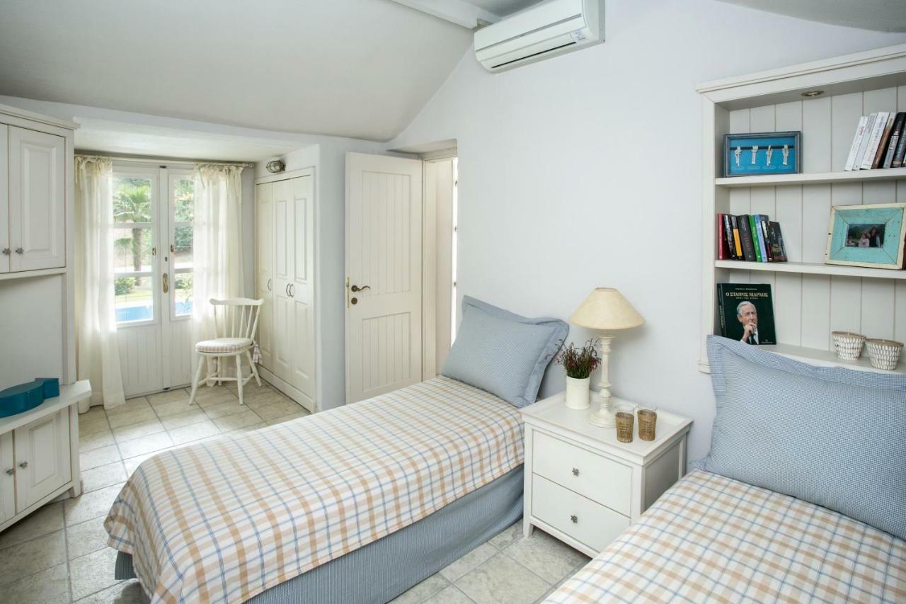 Ilianna Villa Sani  외부 사진